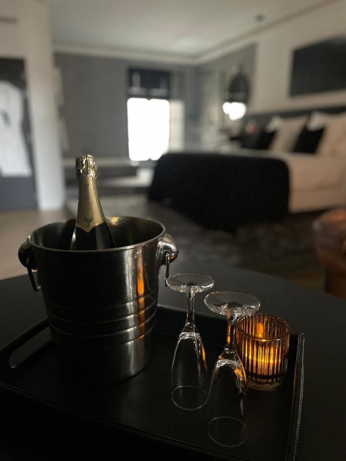 Ennéa - Jacuzzi&Luxury Suites Perpignan Extérieur photo